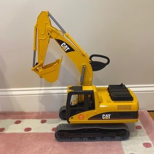 Bruder CAT Excavator
